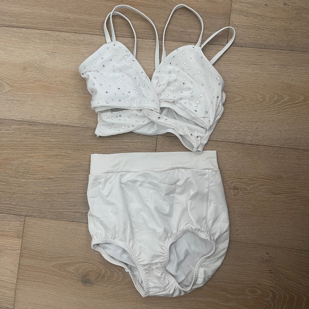 White Weissman Medium Child top and Kelle white Child Large briefs